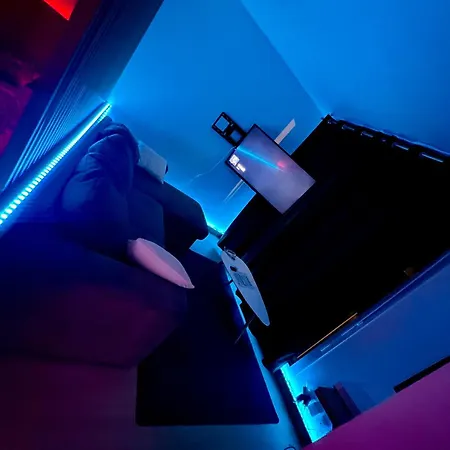 Jay Sweet - Contactless Delivery Keys Apartment Meaux