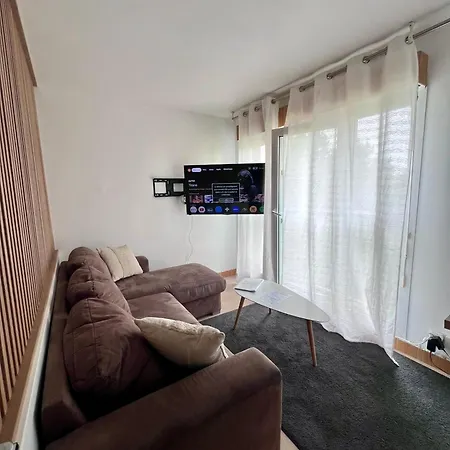 Jay Sweet - Contactless Delivery Keys Apartment *